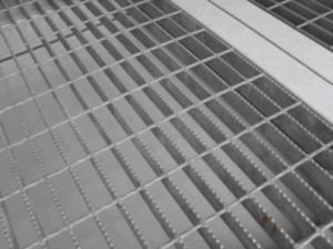 20Ft X 8Ft Open Side Bunded Open Mesh Floor Store - Image 4